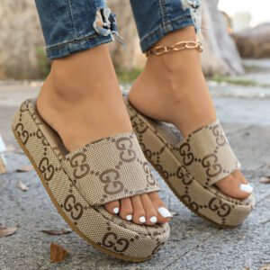 Gucci - New Monogram Slides